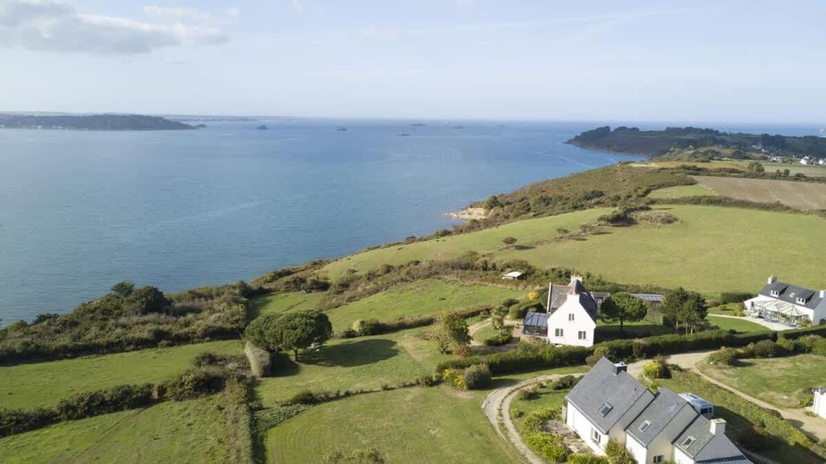 Kermartin - Maison De Famille Avec Vue Sur La Baie De Morlaix Plouézocʼh Exterior foto